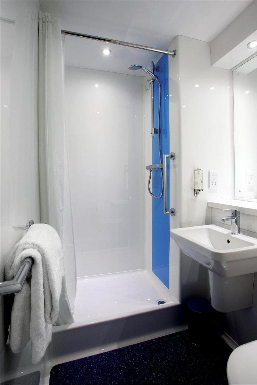 Travelodge Эр Экстерьер фото
