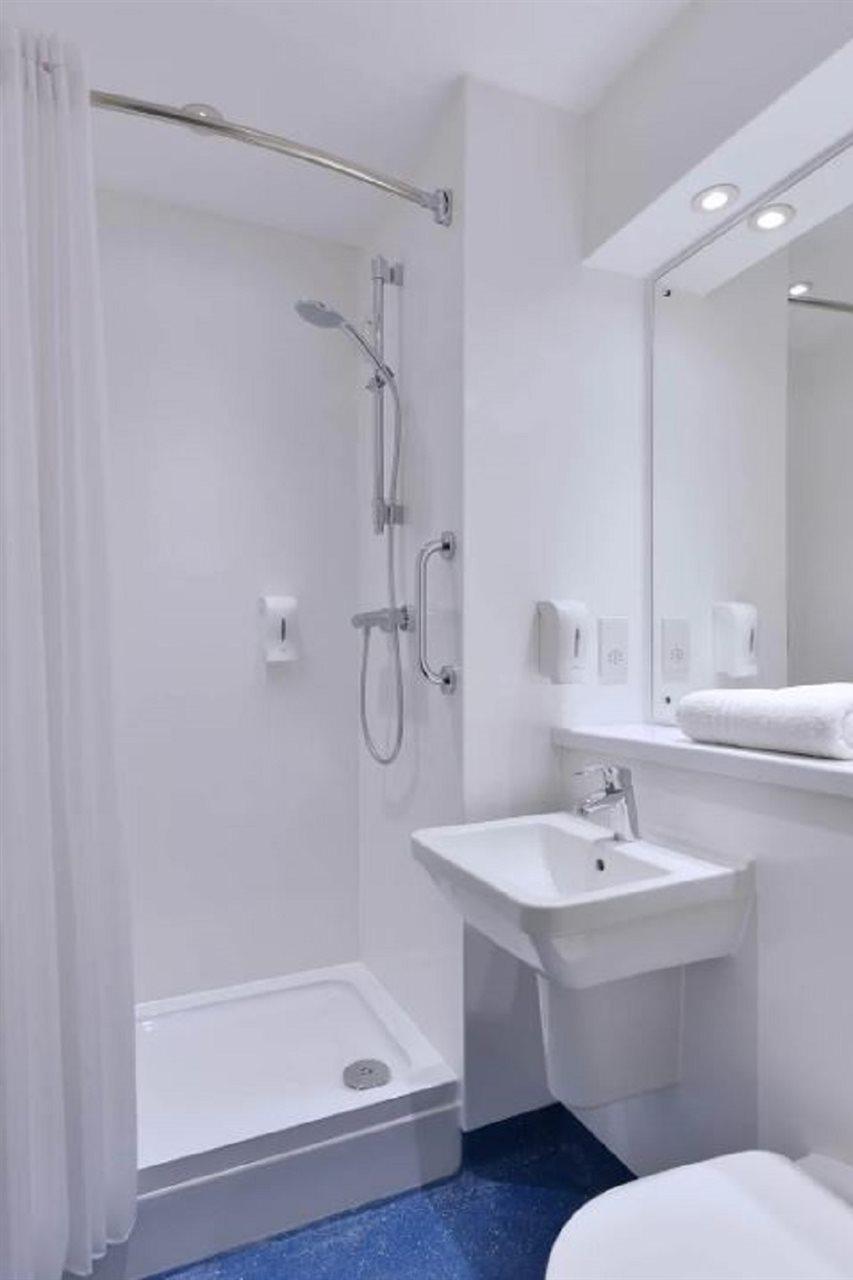 Travelodge Эр Экстерьер фото
