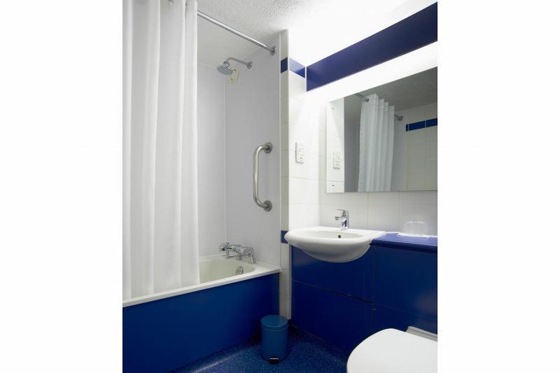 Travelodge Эр Экстерьер фото